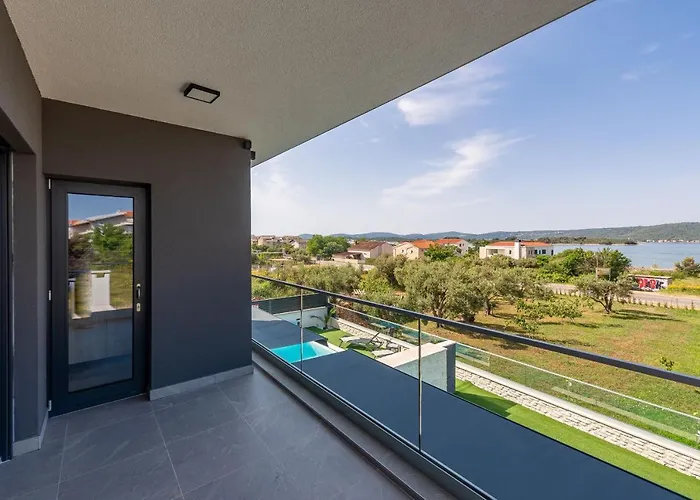 Blue Sky Zadarvillas *