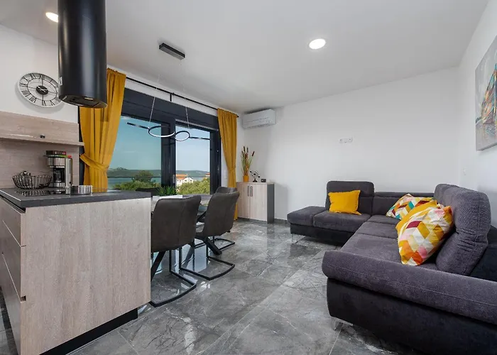 Blue Sky Zadarvillas *