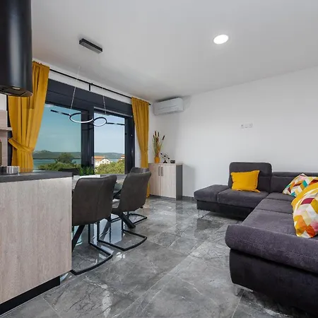 Blue Sky Zadarvillas *