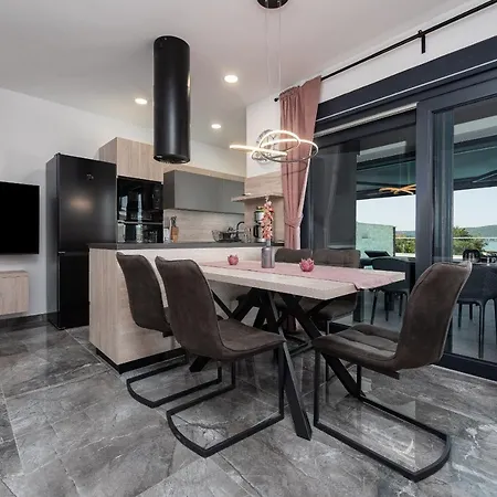 Blue Sky Zadarvillas *