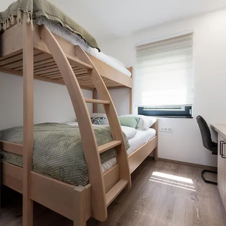 Blue Sky Zadarvillas Вилла Турань