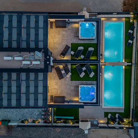 Blue Sky Zadarvillas * Турань