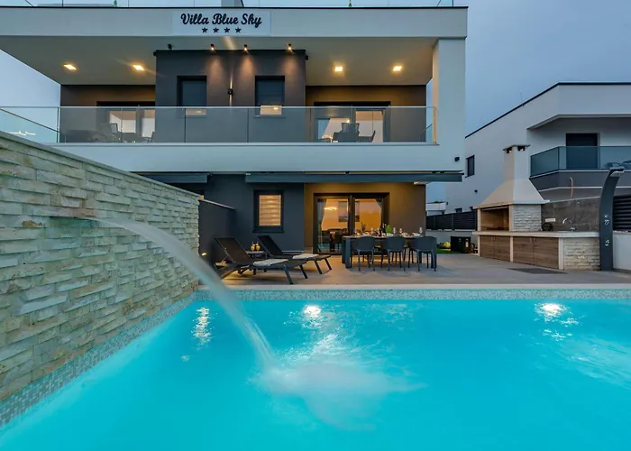 Blue Sky Zadarvillas 别墅 *